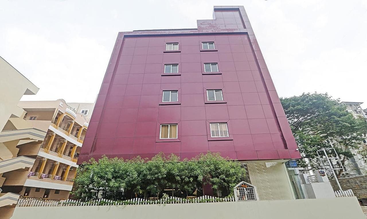 undefined Treebo Purple Square 4