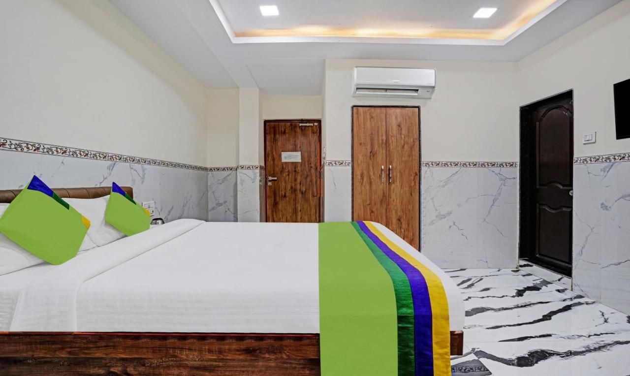  Hotel Sai Bansi Residency