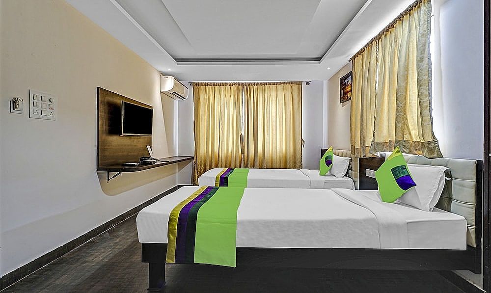 Treebo JJ Residency Standard Double Room 2