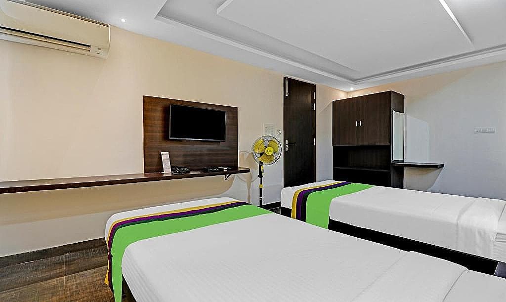 Treebo JJ Residency Standard Double Room 10