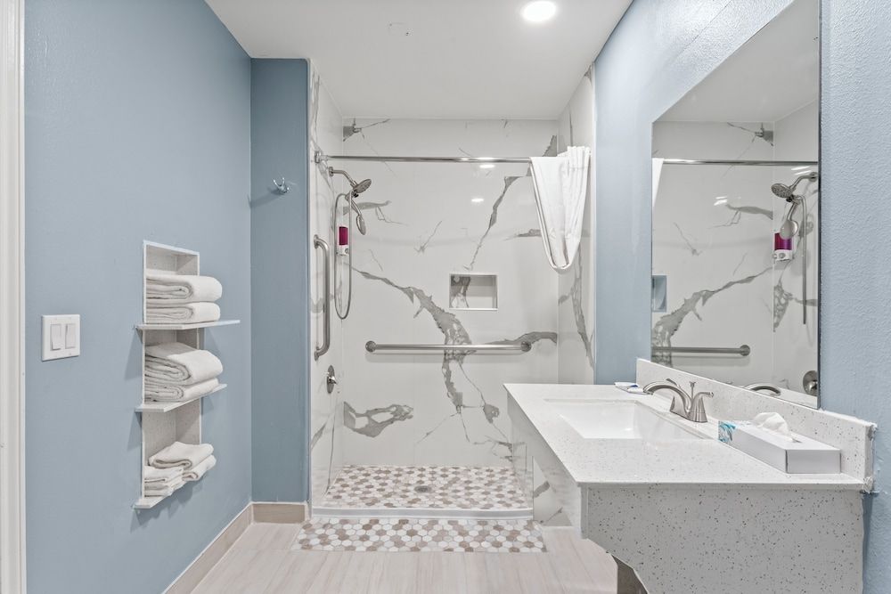 Executive Inn and Suites Room, 2 Queen Beds, Accessible, Non Smoking 3