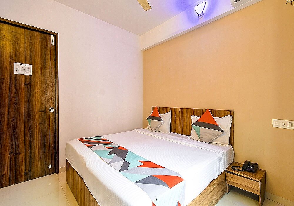 FabHotel Habitat - Nr. Airport Deluxe Room 6