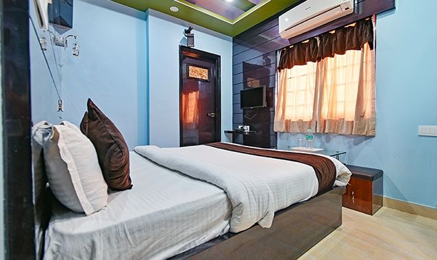 FabHotel Sag Deluxe Room 2