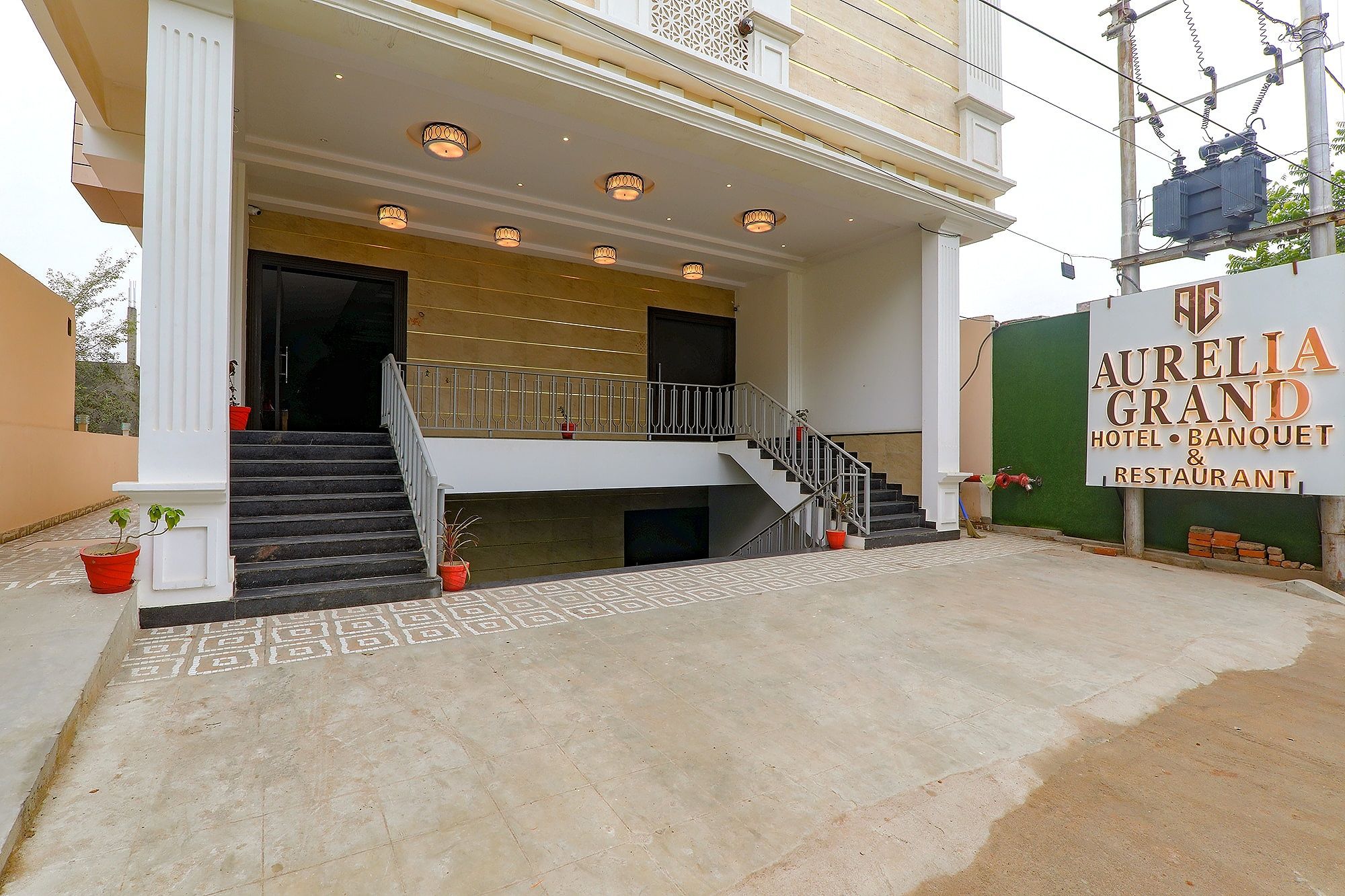 undefined FabHotel Anjani Nandan 7