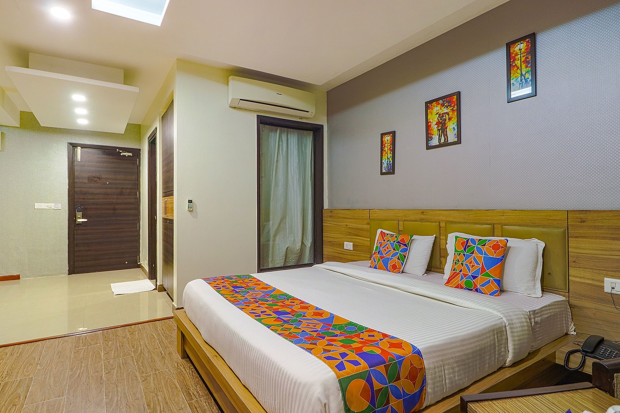 FabHotel Prime Z Grand Deluxe Room 2