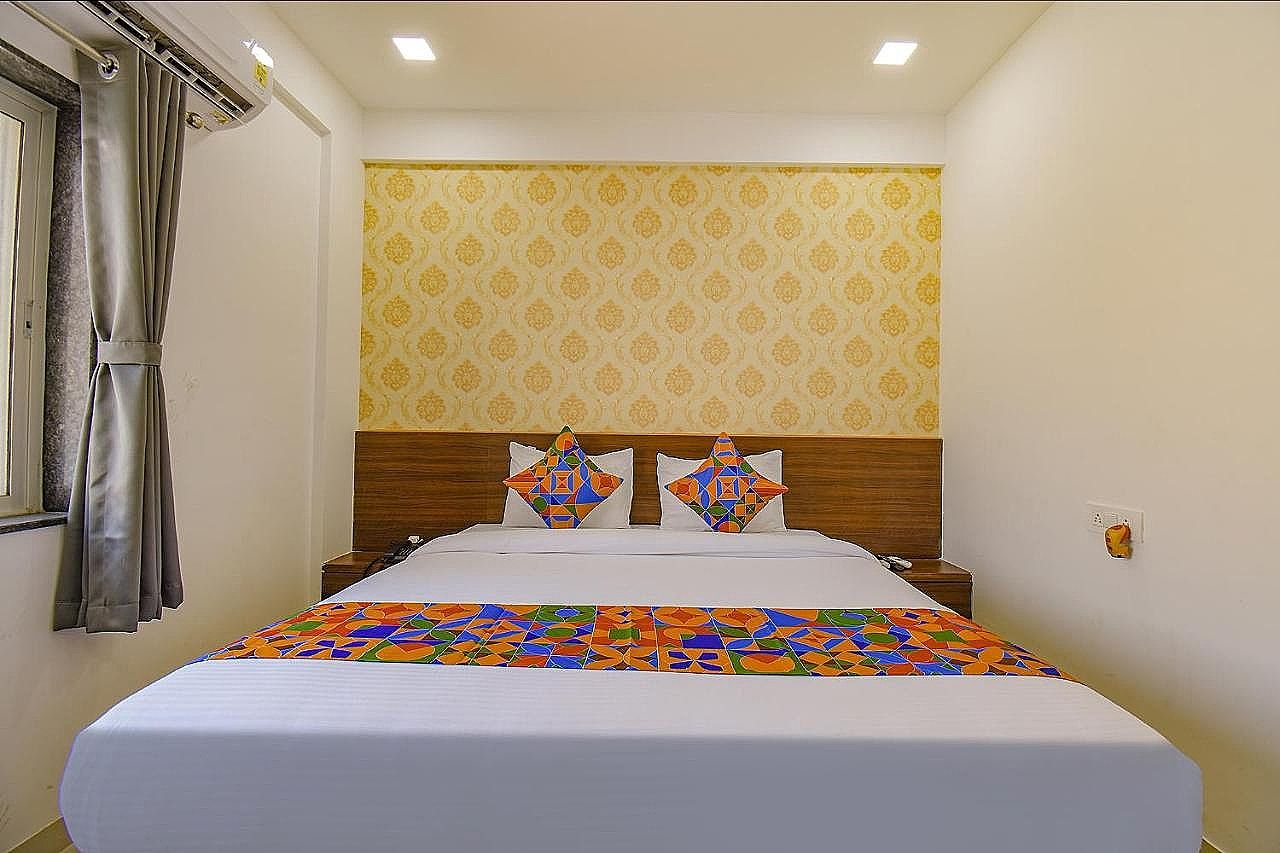 undefined FabHotel Fortune Suites - Near Mannipal Hospital in Baner 10