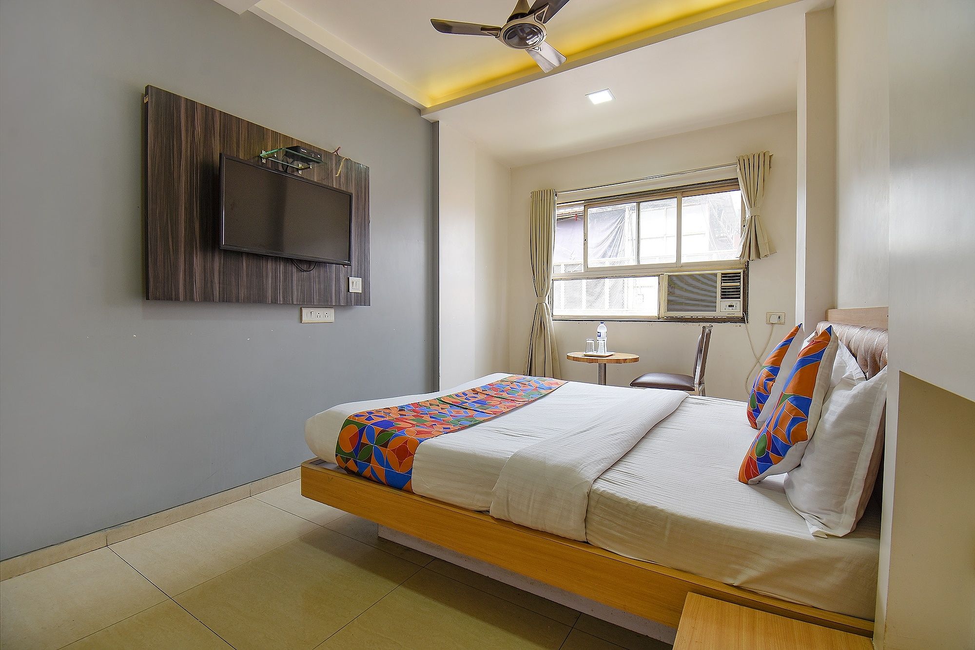 FabHotel Royal Empire Deluxe Room 11