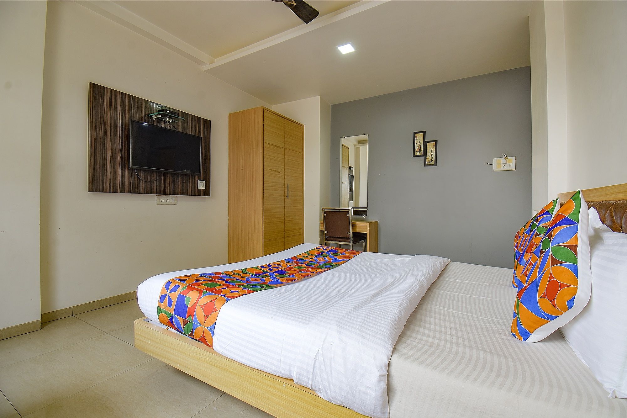 FabHotel Royal Empire Deluxe Room 6