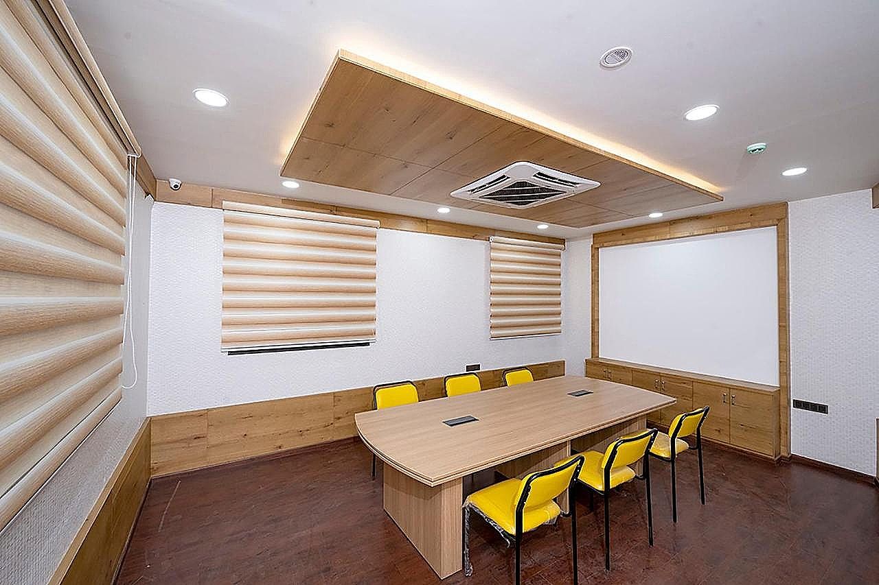 undefined FabHotel The Leela Park 8