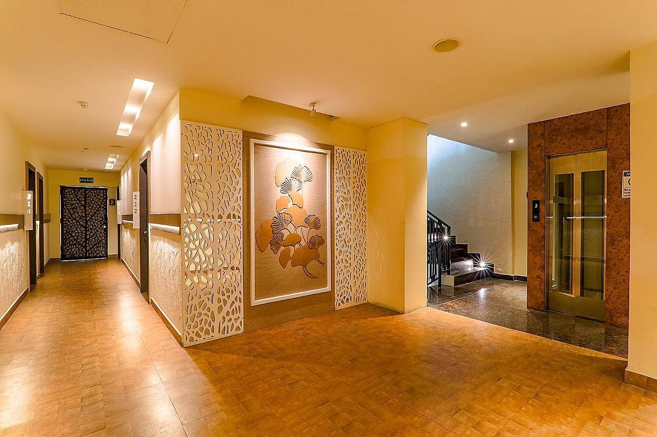 undefined FabHotel Geetraj 7