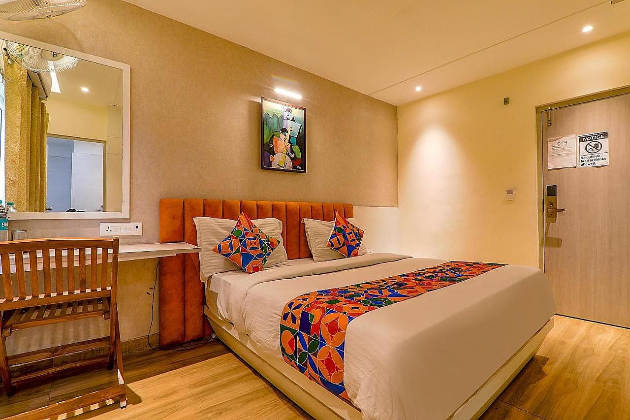 FabHotel Geetraj Deluxe Room 9