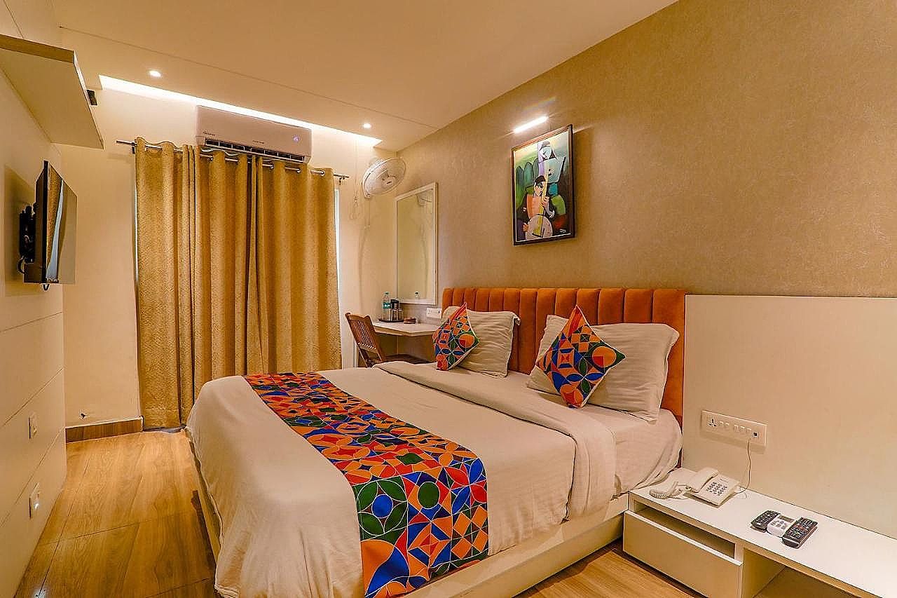 FabHotel Geetraj Deluxe Room 22