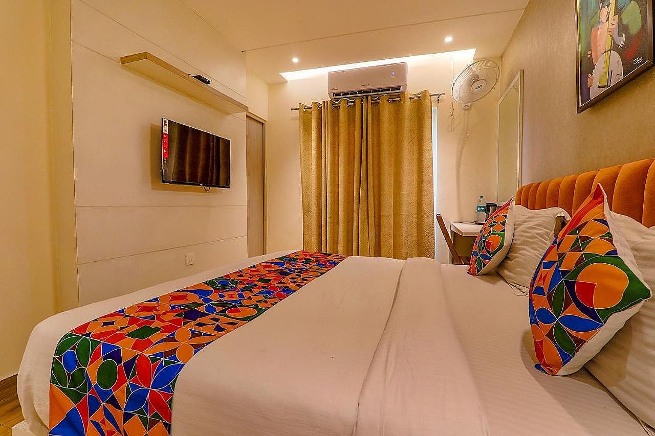 FabHotel Geetraj Deluxe Room 15