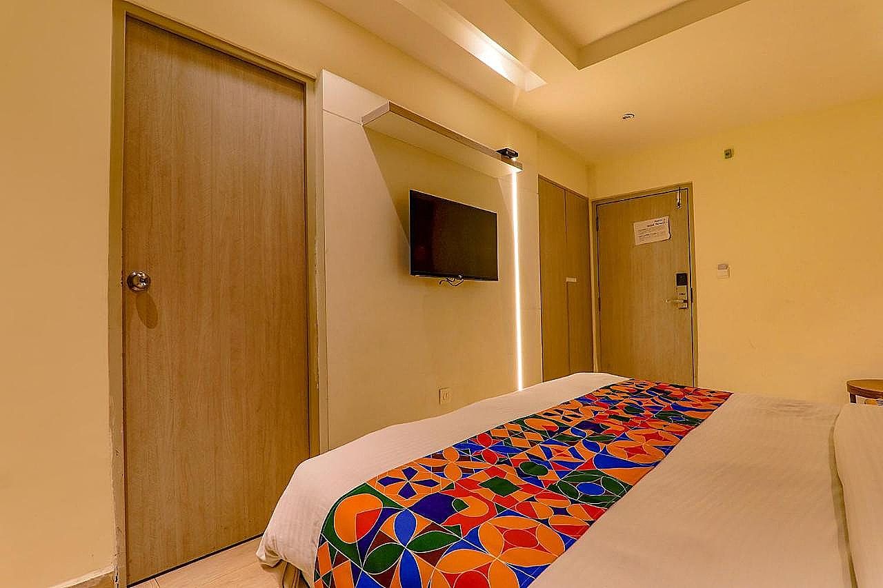FabHotel Geetraj Deluxe Room 24