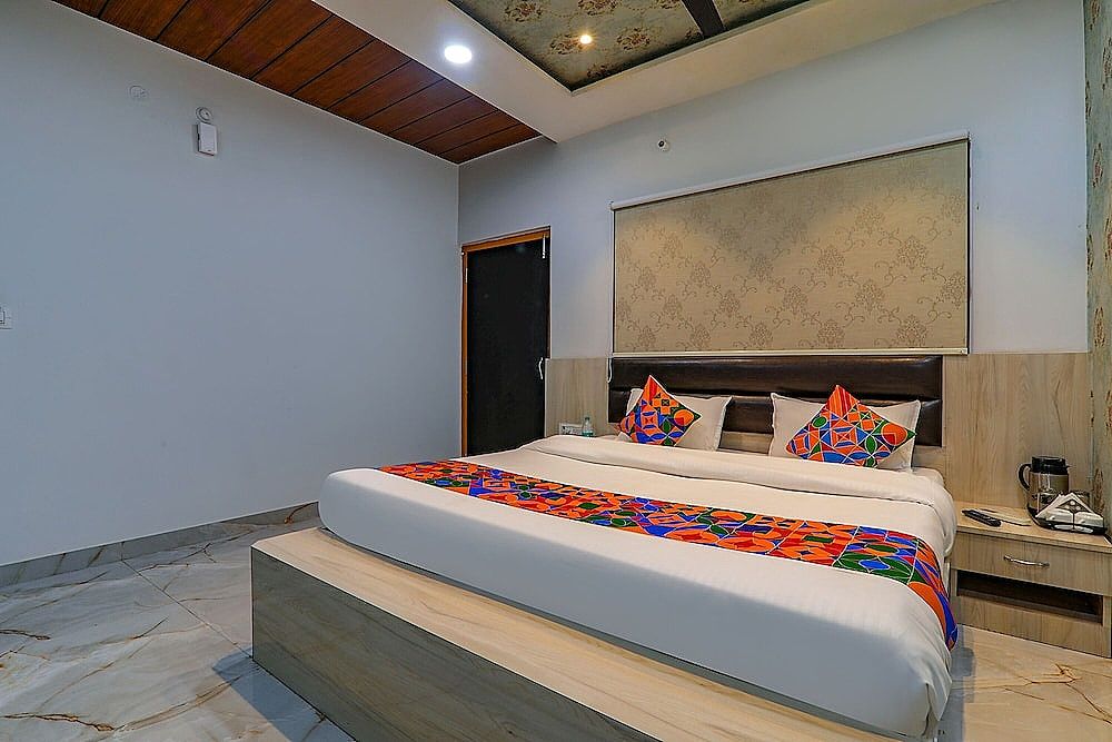 undefined FabHotel Super 3 Premium 9