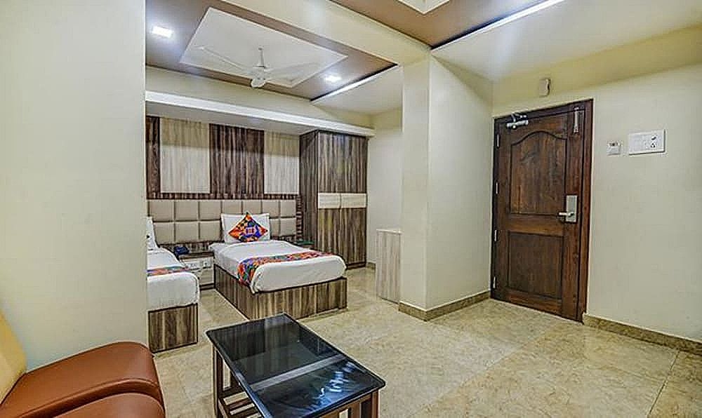 undefined FabHotel Chennai Palace 9