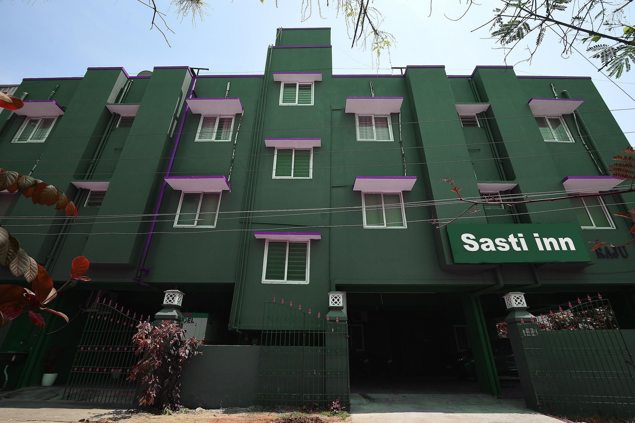 Hotel Sasti Inn