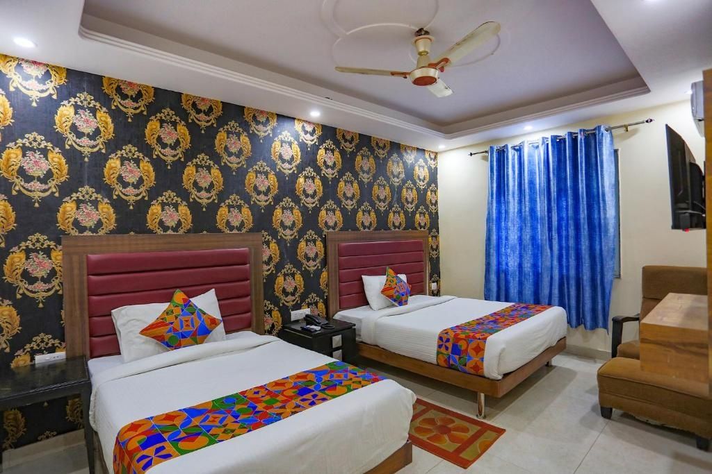 FabExpress Gross Plaza Deluxe Room 29