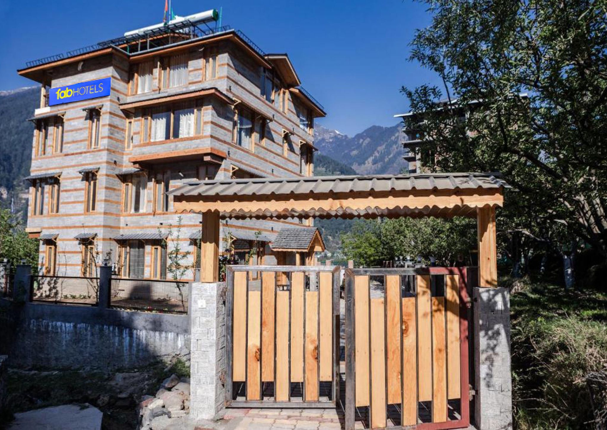 FabHotel La Kailasha Cottage