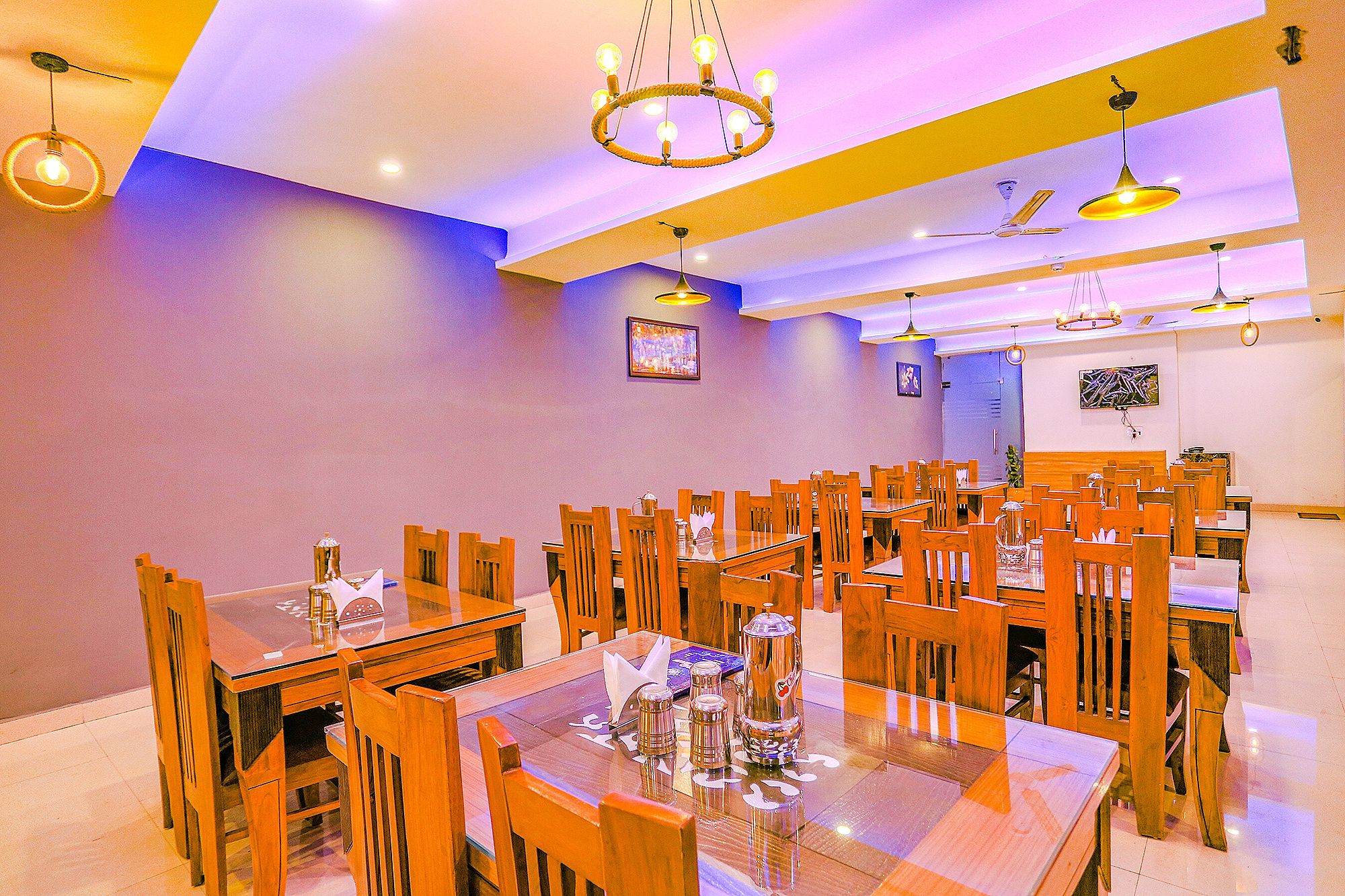 Food & Dining