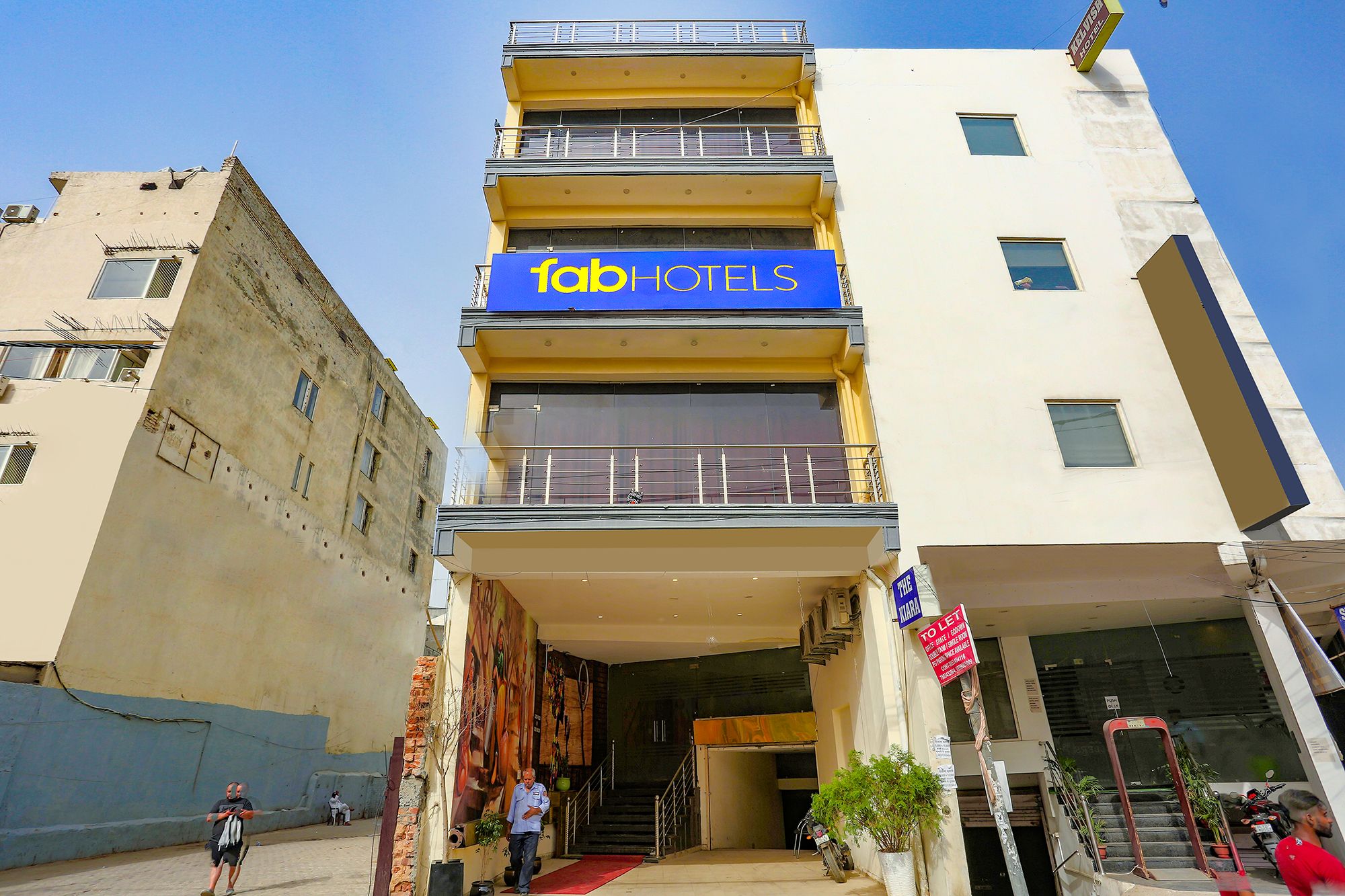 FabHotel The Kiara