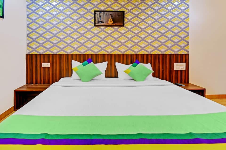 Itsy Hotels Igloo Residency, 400 Meters From Raja Seat Garden Standard Double Room 4