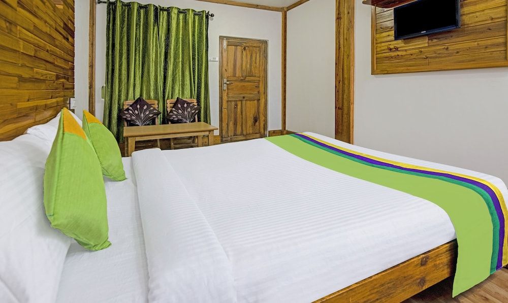 Treebo Omega Stay Inn Standard Double Room 8