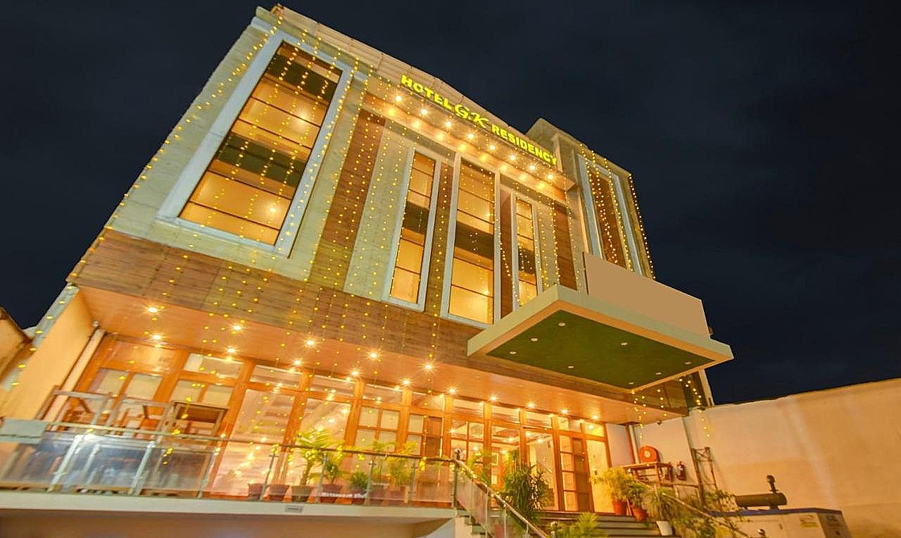 Hotel Exterior