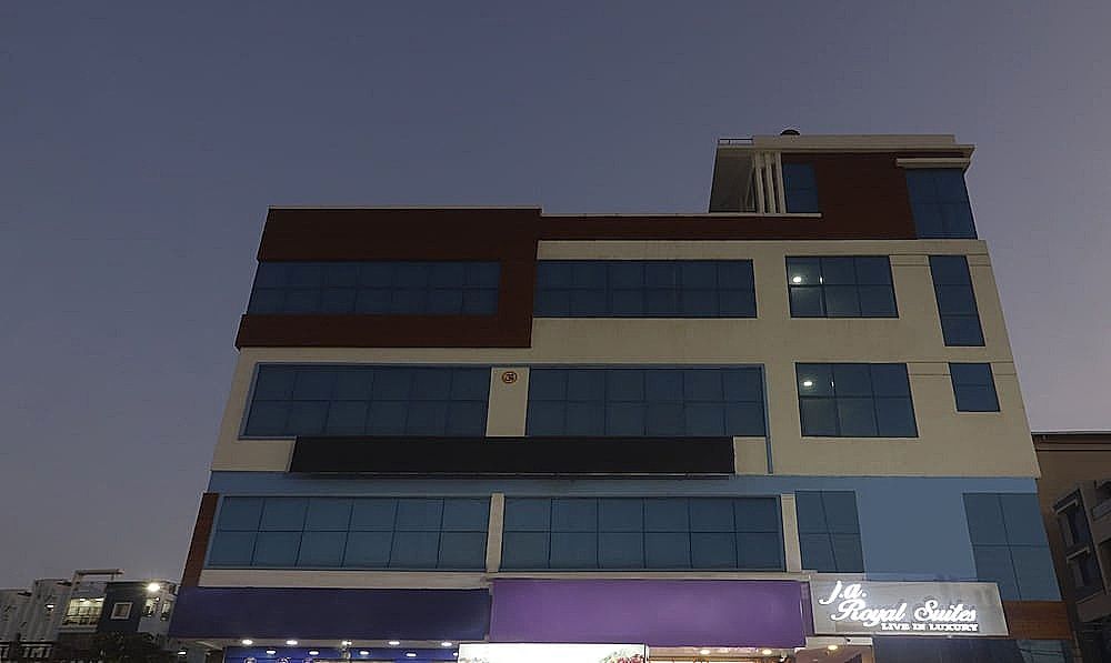 undefined Itsy Hotels J A Royal Suites Manikonda 8