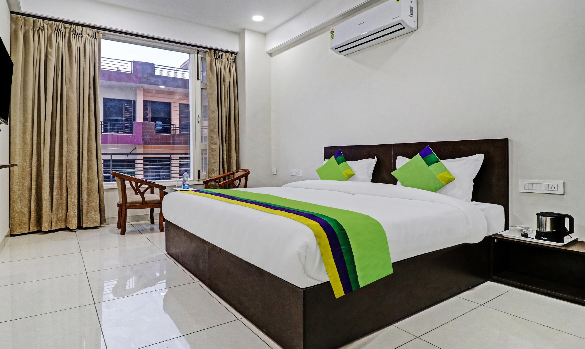 Maple Single Room-Microland-YCHS