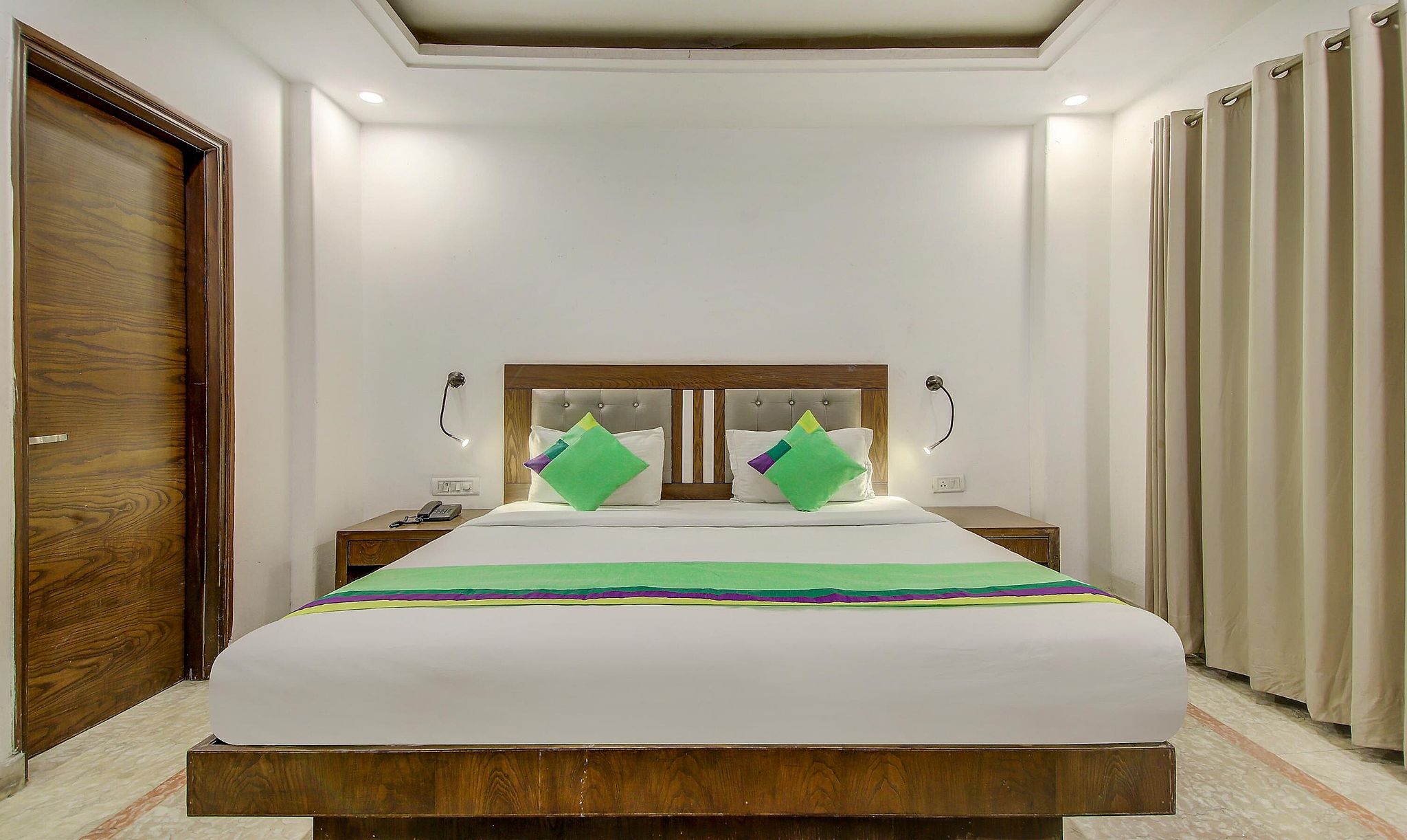 Treebo The Kings Plaza Standard Double Room 4