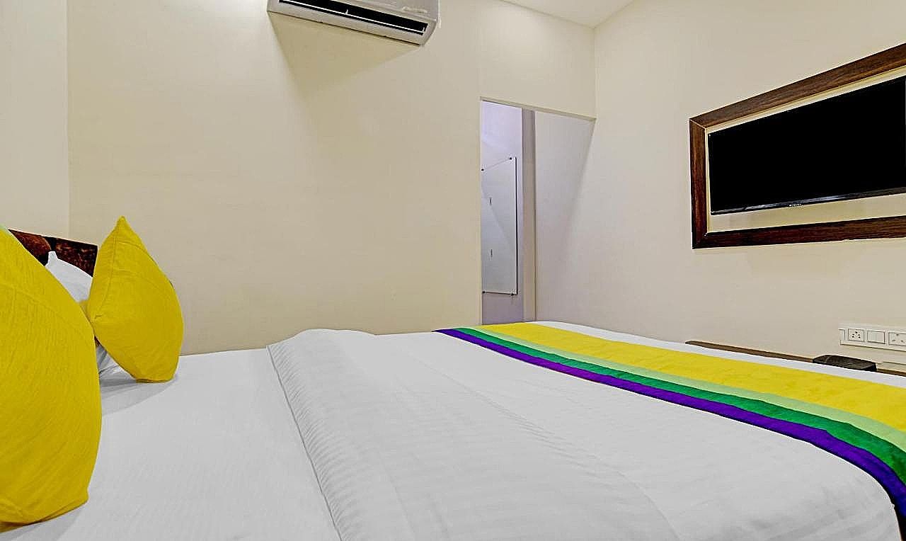 Hotel Anand Shree Deluxe Room 6