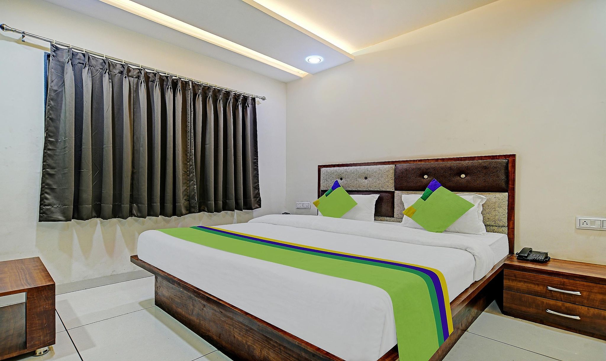 Treebo Jayshree Palace C21 Business Park Standard Double Room 7