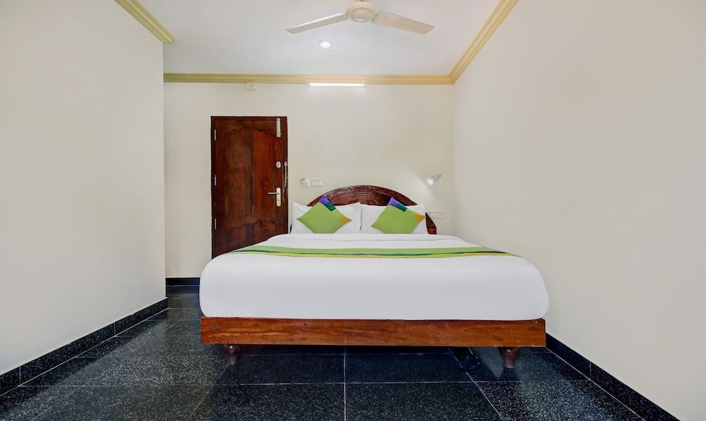 Itsy Hotels The Waters Edge Beach Resort Standard Double Room 4