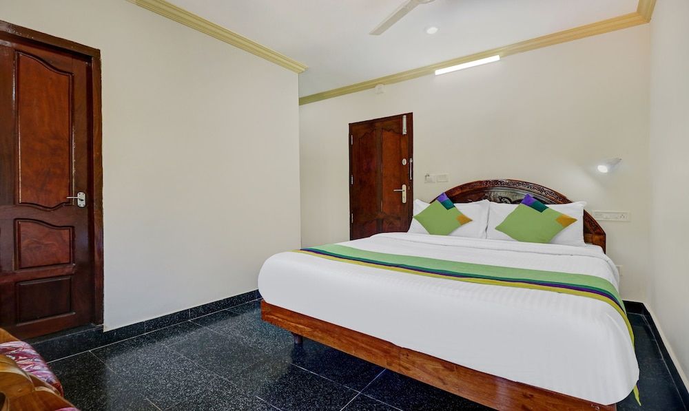 Itsy Hotels The Waters Edge Beach Resort Standard Double Room 5