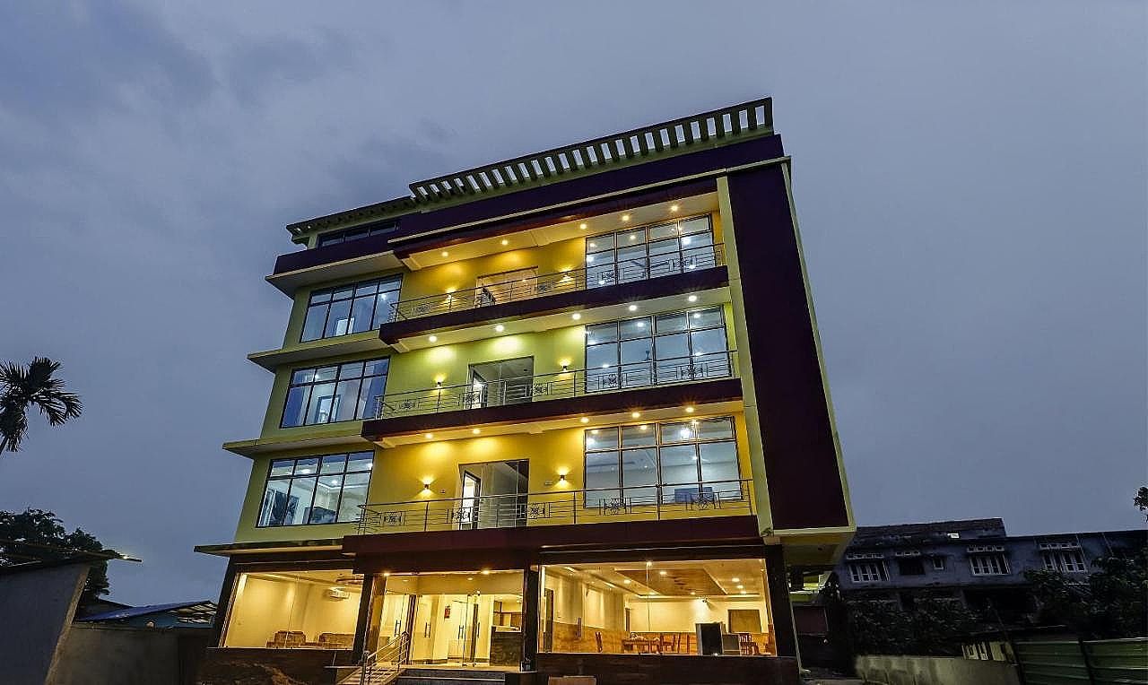 undefined Treebo Hotel Mobi VIP Airport 8