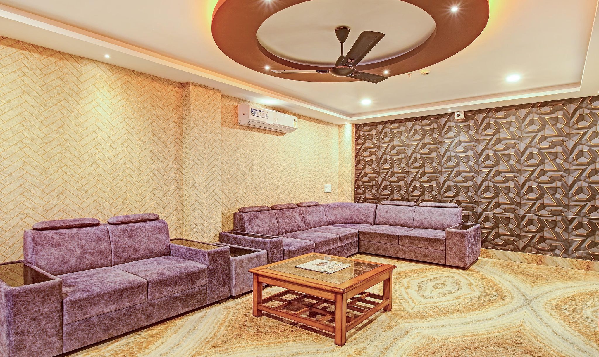 undefined Treebo Hotel Mobi VIP Airport 3
