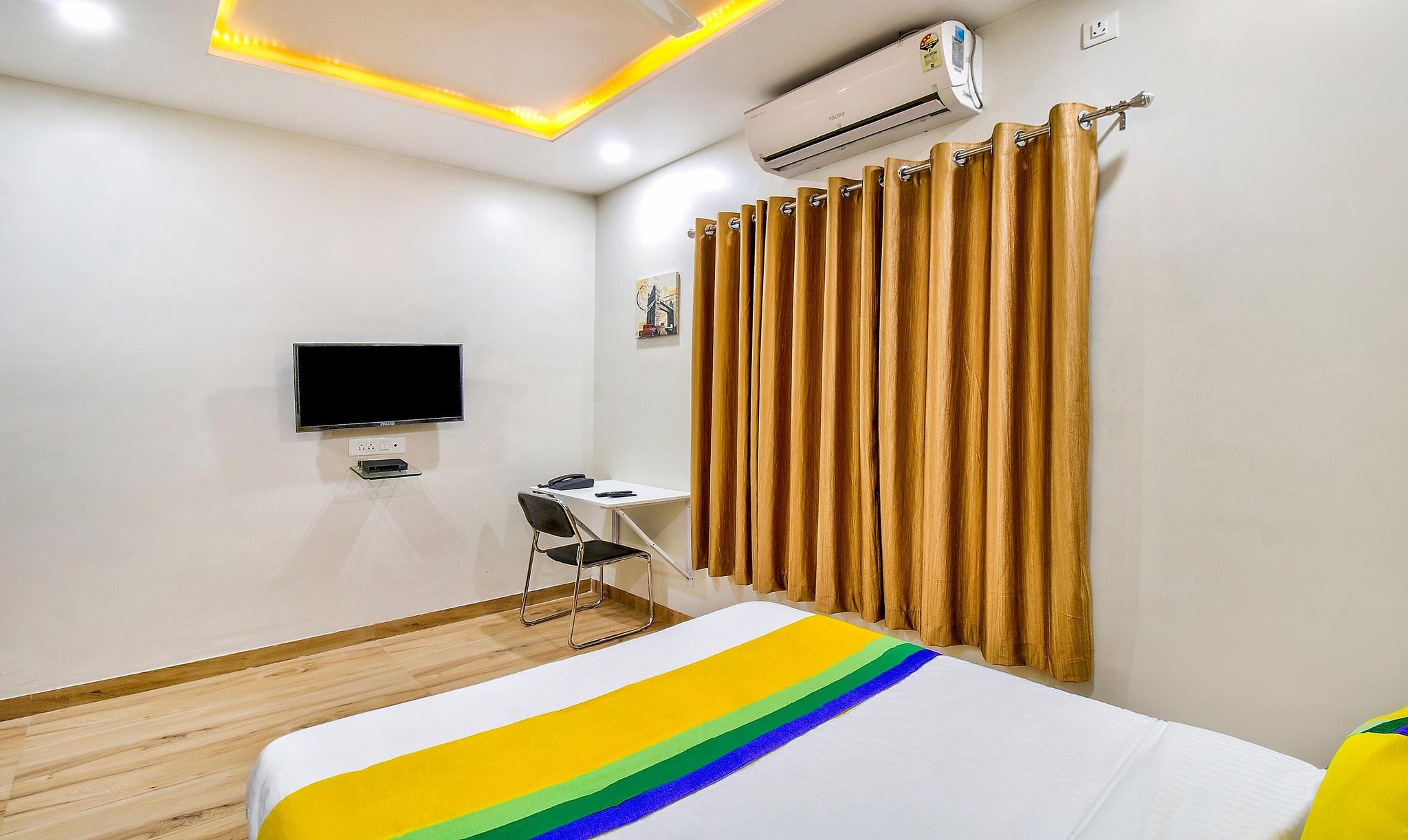 Itsy Hotels Shri Guru Service Apartment Standard Double Room 4
