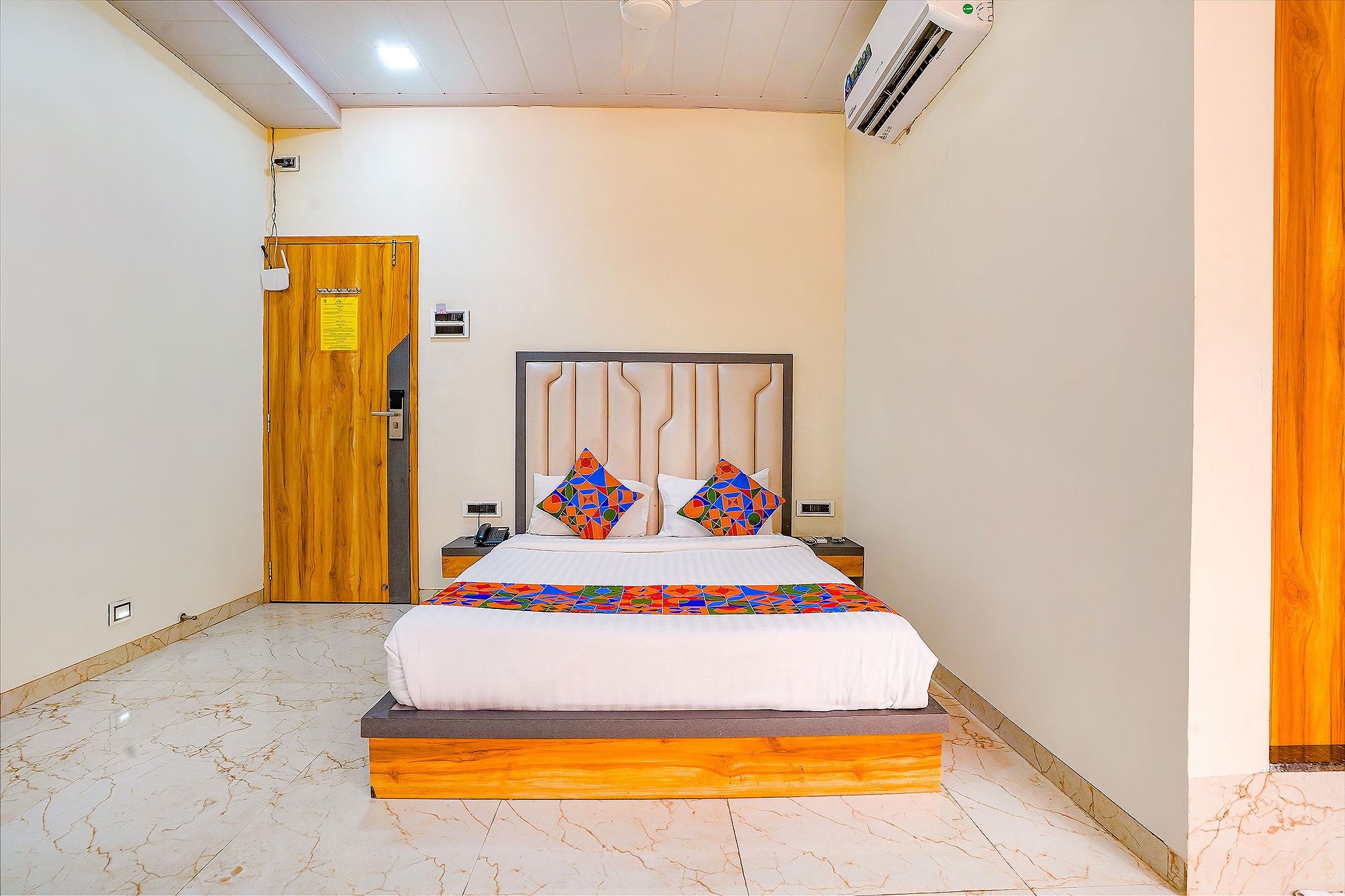 undefined FabHotel Zaid International 8