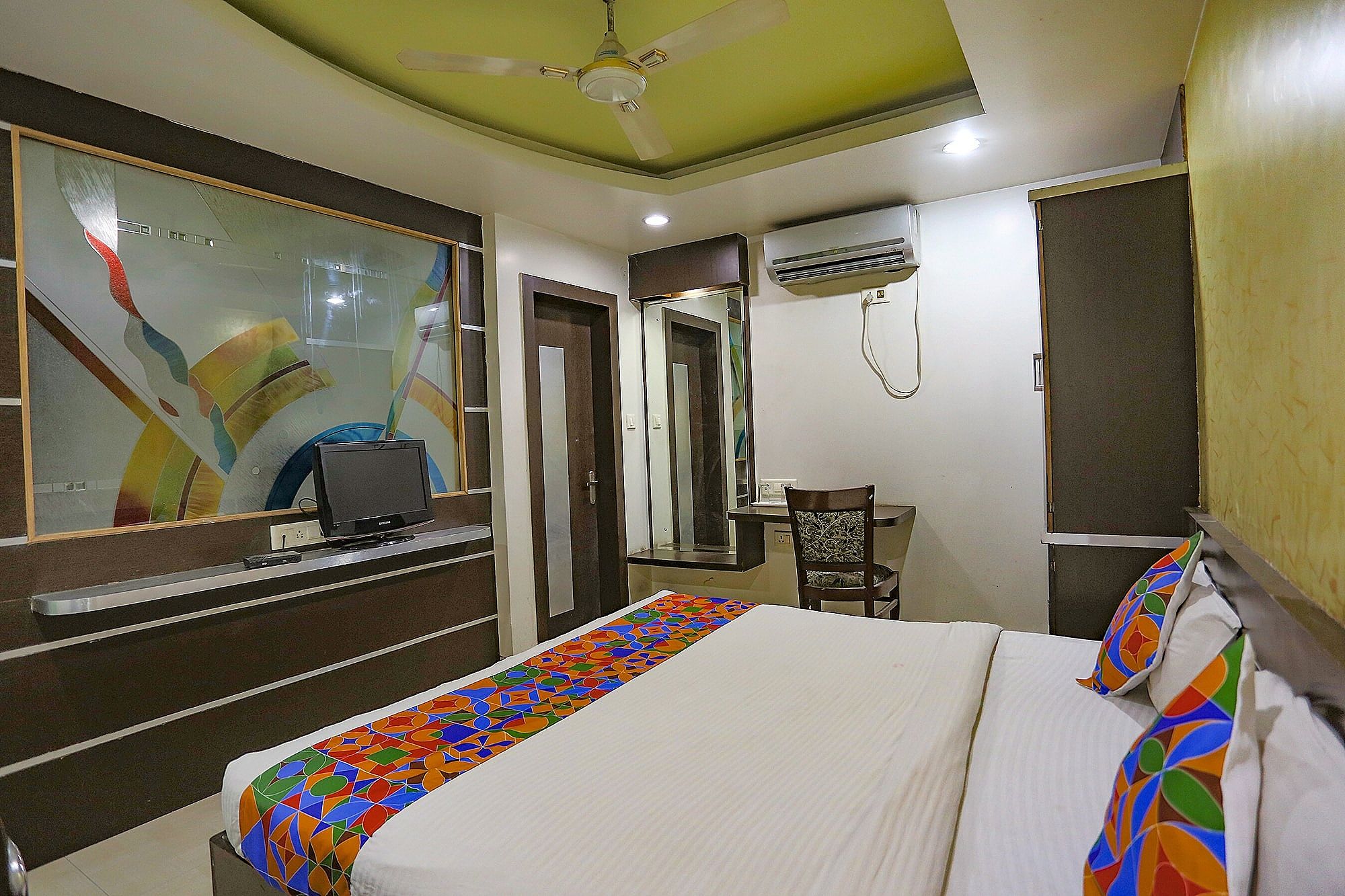 FabHotel Midland Deluxe Room 7