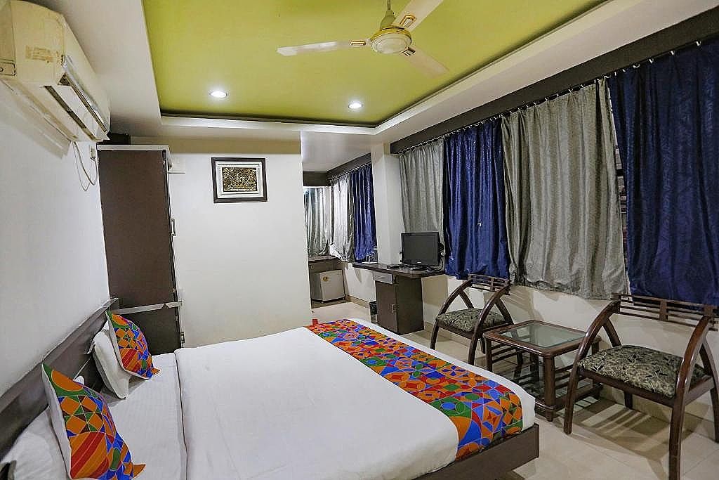 FabHotel Midland Deluxe Room