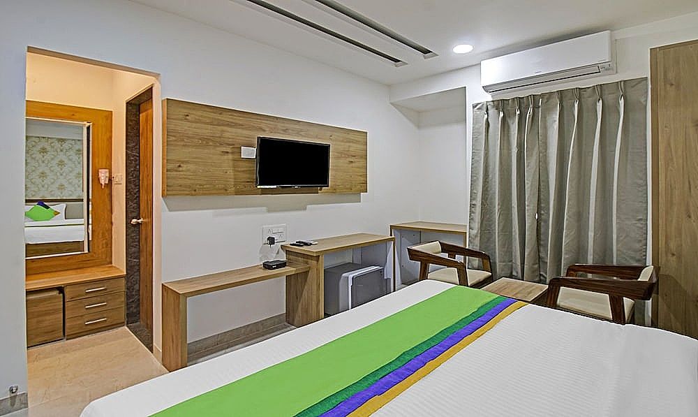 Treebo Chandraprasth Residency Standard Double Room 22