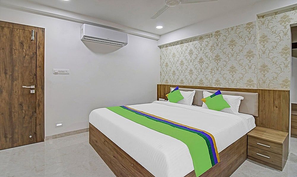 Treebo Chandraprasth Residency Standard Double Room 6