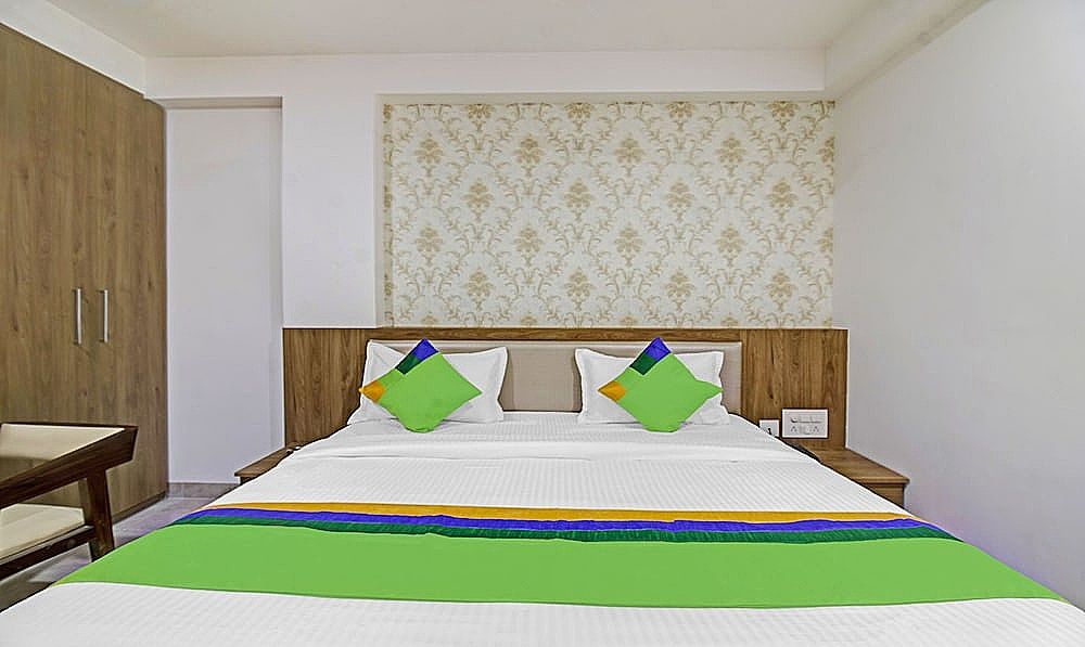 Treebo Chandraprasth Residency Standard Double Room 9