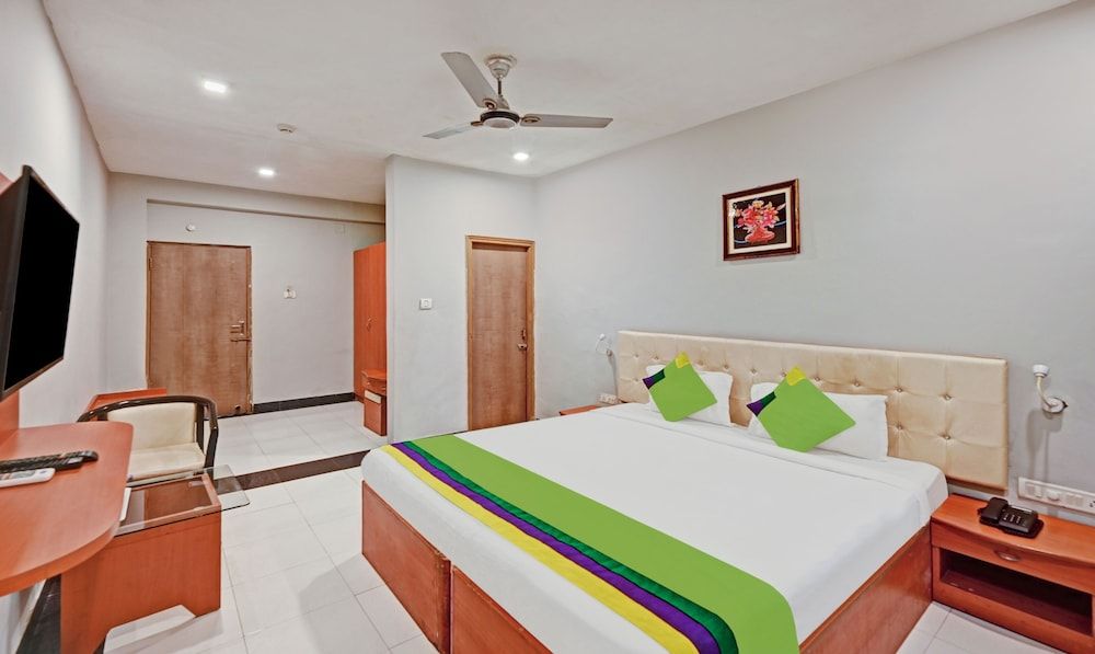Treebo Sidhartha International Baliapanda Standard Double Room 8