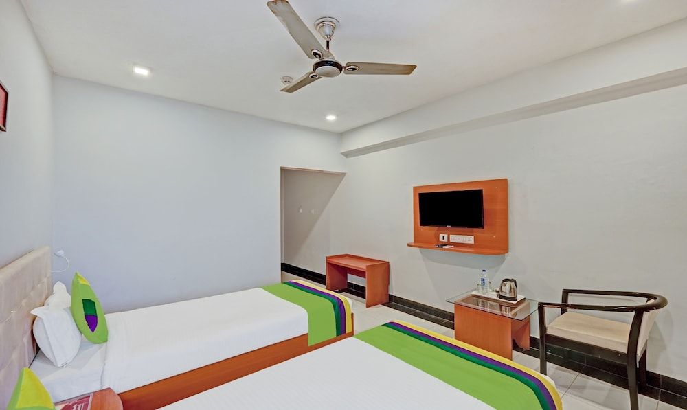 Treebo Sidhartha International Baliapanda Standard Double Room 5