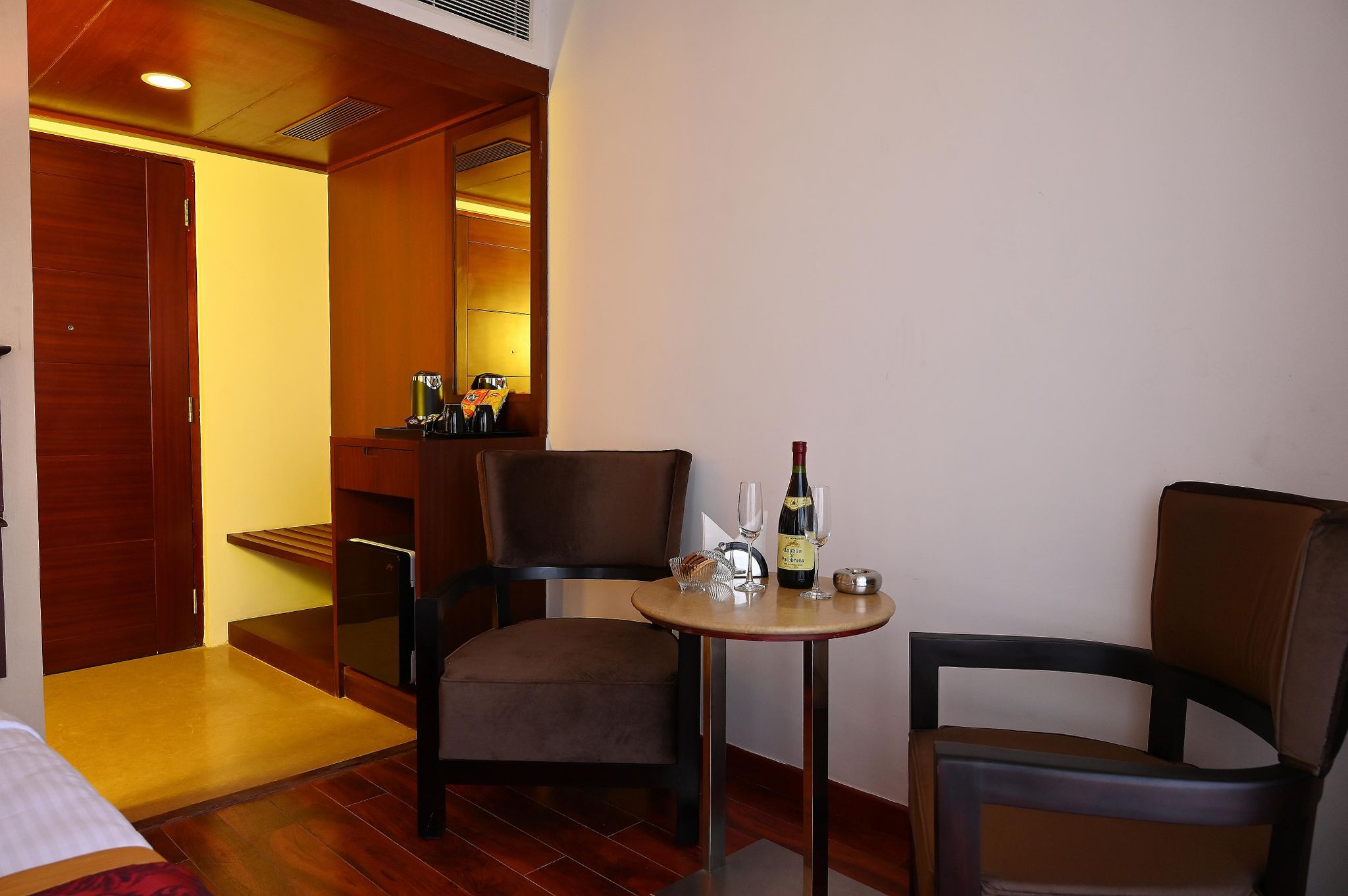 Raaj Bhaavan Clarks Inn Chennai Executive Twin Bed Room 5