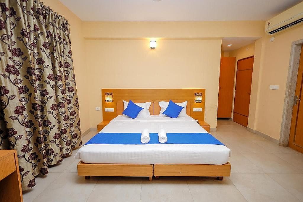 Sunkissed Premium Goa by WSI, Calangute Beach Deluxe Room 6