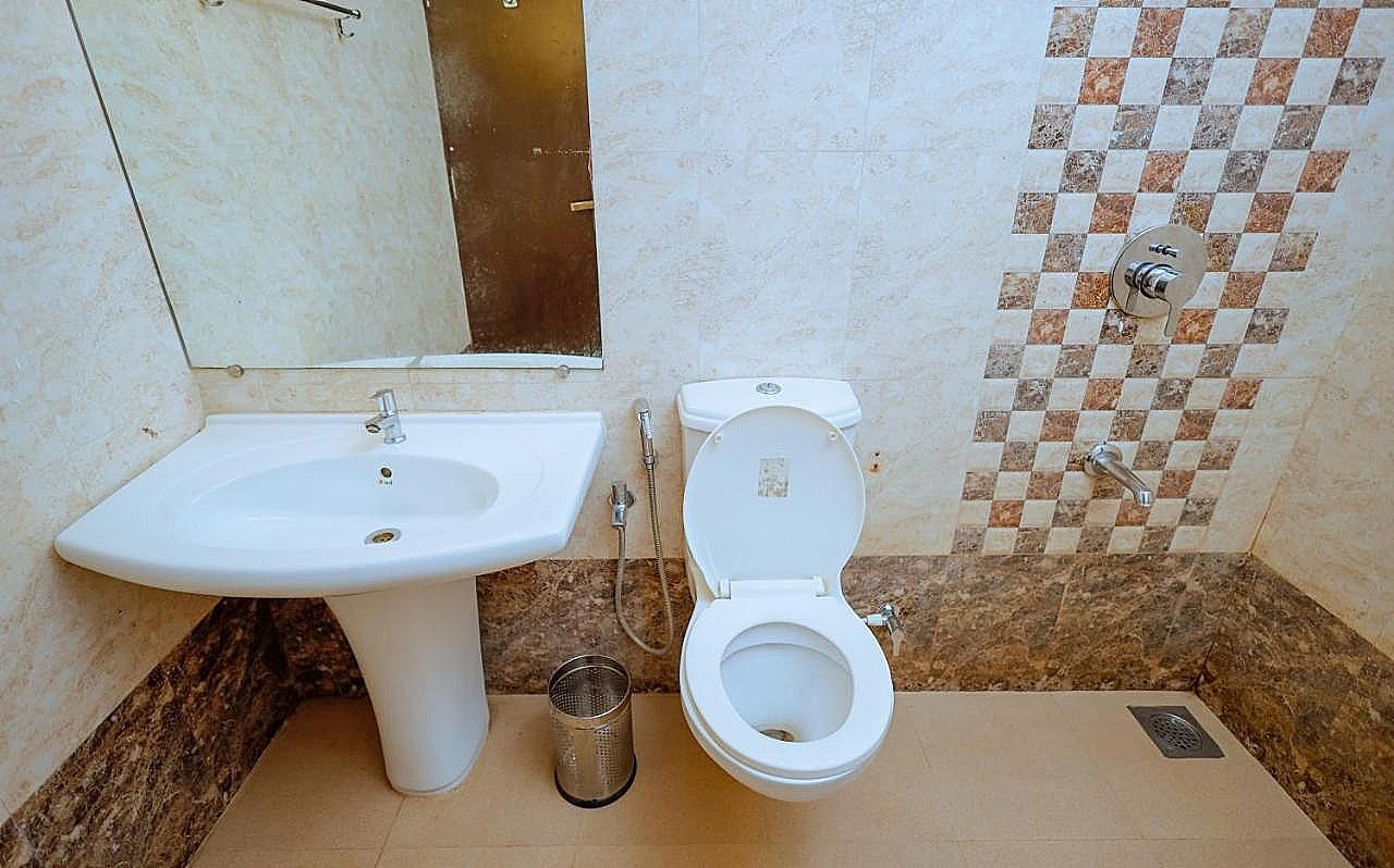 Sunkissed Premium Goa by WSI, Calangute Beach Deluxe Room 12