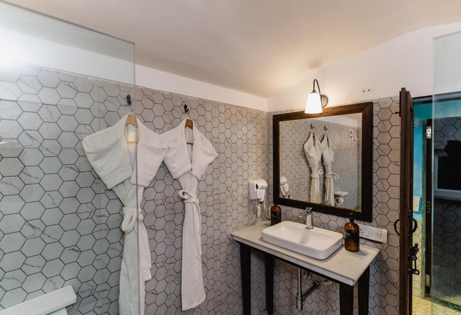 Geodesic AC Dome with Ensuite Bathroom